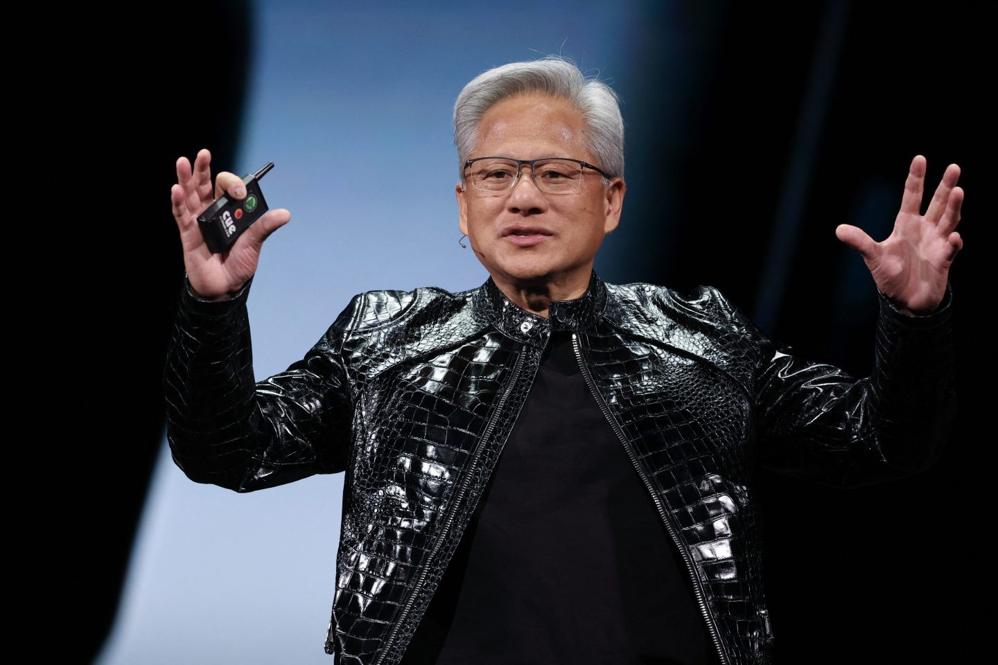 Nvidia CEO: „Nem az AI fogja elvenni a munkád, hanem aki használja azt! „