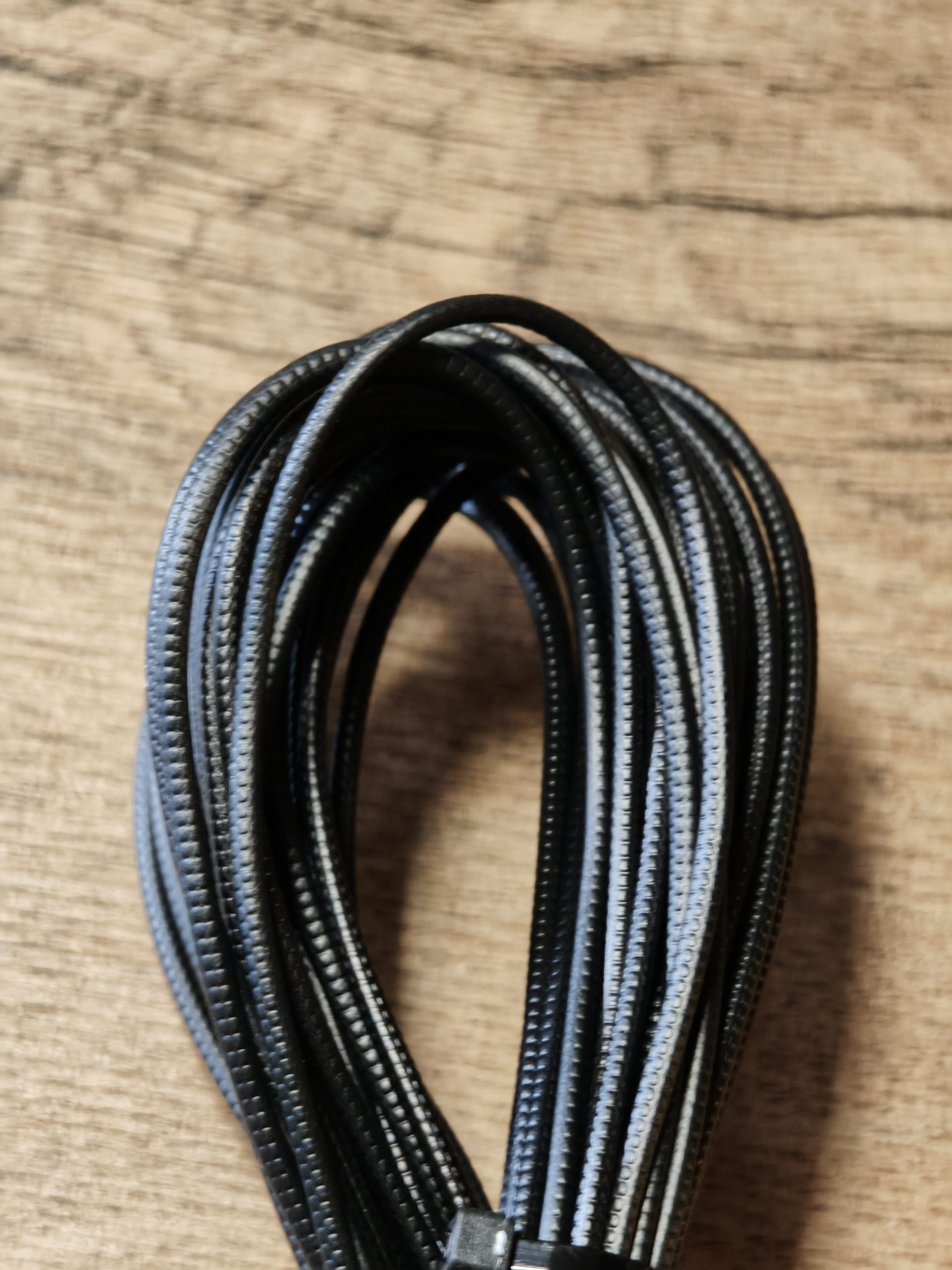 A DeepCool PN850M 12V-2x6 videokártya-tápkábele