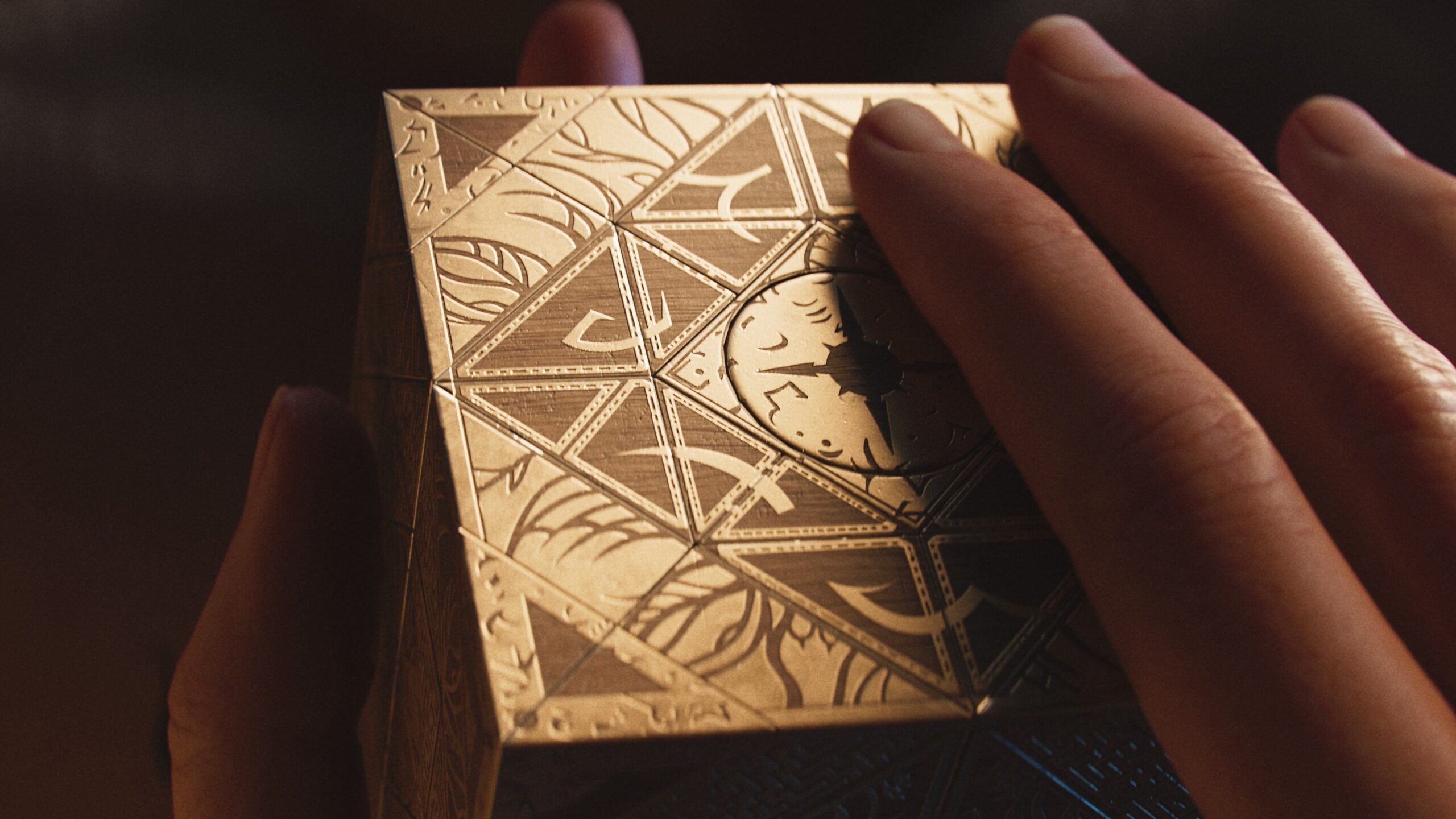 Genesis Configuration puzzle box a Hellraiser Revival hivatalos képén