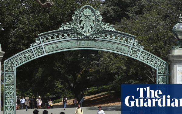 AI-val szerkesztette a Berkeley professzor vitatott véleménycikkét