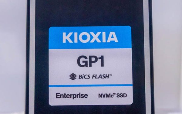 FMS 2026: A Kioxia GP1 SSD elképesztő, 10 millió IOPS sebességet produkált