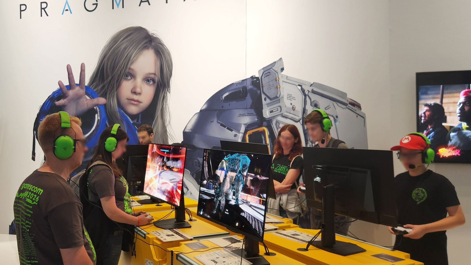 QD-OLED gamer monitorok a Gamescom 2026 egyik standján