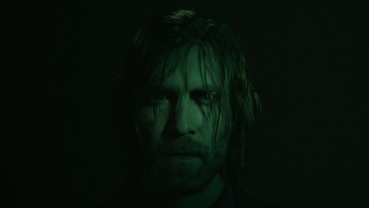 Alan Wake a Sötét Hely utcáján zseblámpával a kezében