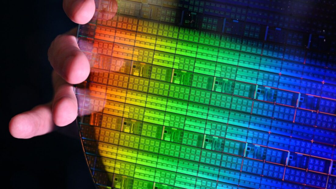 Intel MicroLED a processzorban: kijelző a CPU-n