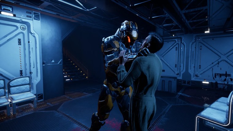 Az Icarus űrhajó folyosója és vérnyomok a Mimic játékban