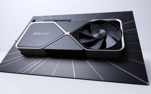 Működésre bírták a DLSS Multi Frame Generationt RTX 40-es kártyákon: akár 6X képkockagenerálás is elérhető