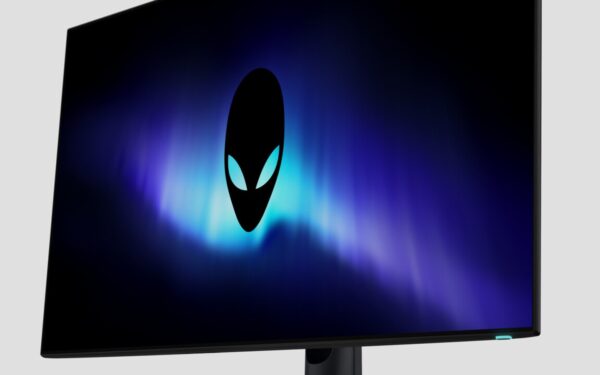 Alienware AW3226Q: 749 euróért rendelhető a 32 hüvelykes 4K RGB-stripe OLED monitor