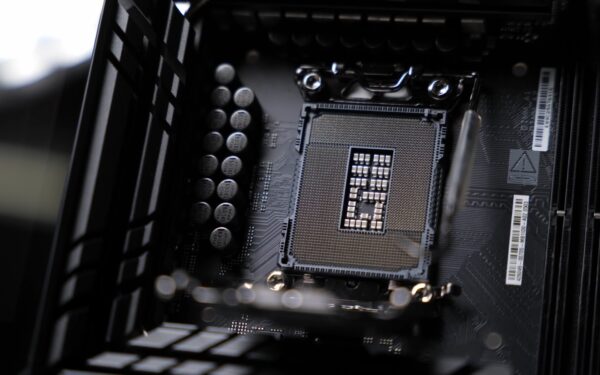 Pletyka: újabb CPU-áremelés, akár 20%-kal drágulhat a Panther Lake