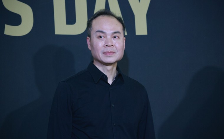 Jack Huynh, az AMD számítási és grafikai részlegének alelnöke a szöuli sajtótájékoztatón