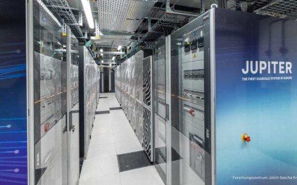 Rekordszimuláció: 104 qubites hibatűrő kvantumprocesszort modellezett az Nvidia a JUPITER-en