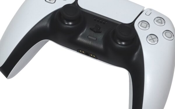 50 000 dollárt fizetett a Sony egy PS5-ös hibáért, amivel Linuxot lehetett volna indítani