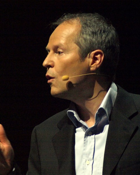 Yves Guillemot, a Ubisoft vezérigazgatója előadást tart